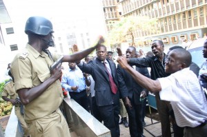 Police fights opposition