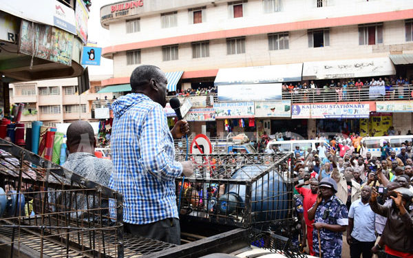 Besigye arrested in downtown Kampala