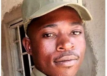 Police constable accidentally shoots self dead