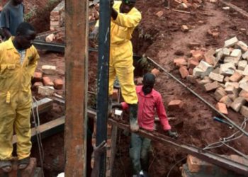 Engineers to study ban on steel-timber construction method
