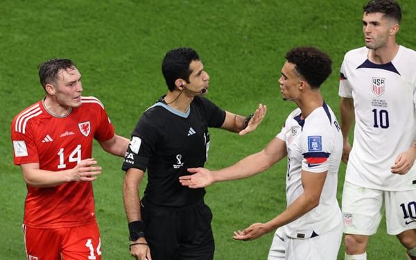 Bale to the rescue as Wales snatch US draw on World Cup return