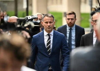 Court drops domestic violence case against ex-Man Utd star Giggs