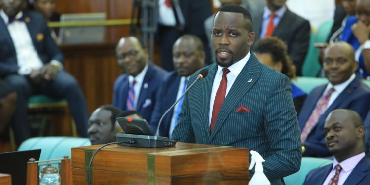 Ssenyonyi officially takes over as LoP
