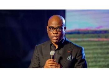 Boss of Nigeria’s biggest bank dies in US helicopter crash