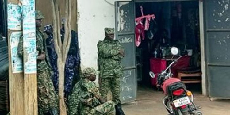 Police block Besigye supporters from holding prayers in Rukungiri