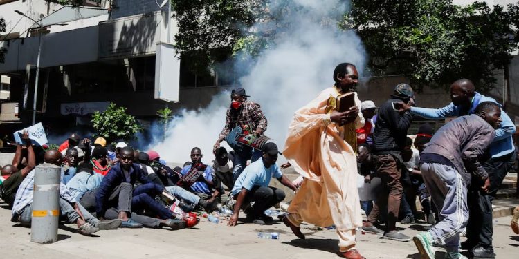 Police in Kenya fire teargas at protest over alleged abductions